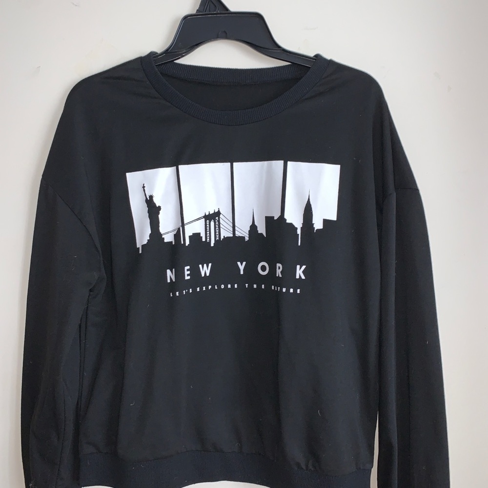 Shein cropped hoodie. Fits well